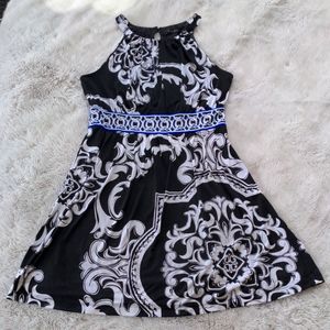 White House Black Market Keyhole Dress